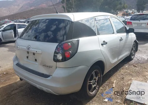 2005 Toyota Matrix z USA, uszkodzony, nr VIN 2T1KR32E85C444460